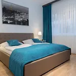 Friends Hotel