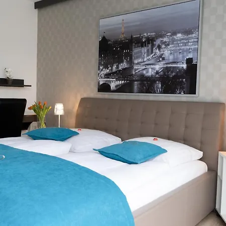 Hotell Friends 4*