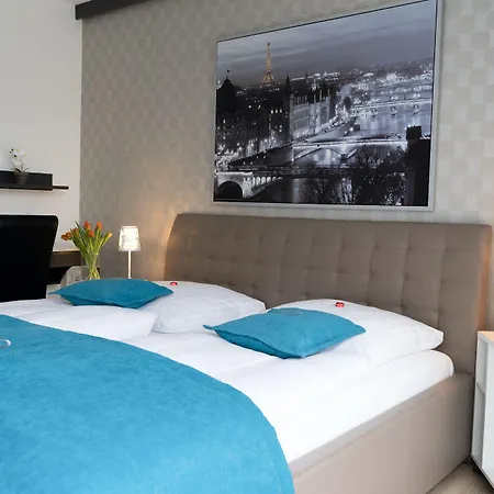 Hotell Friends 4*