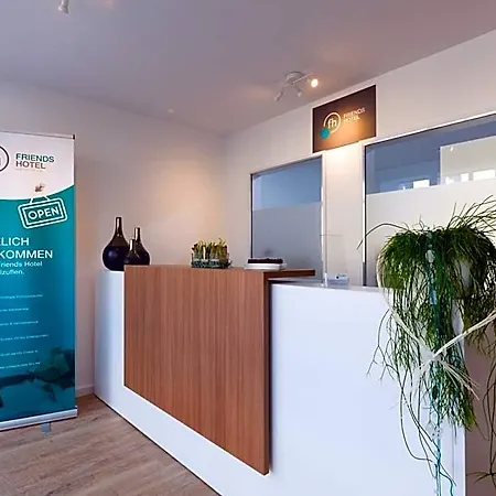 Friends Hotel 4*