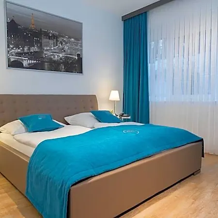 Hotel Friends 4*