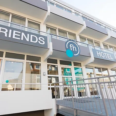 Hotel Friends 4*