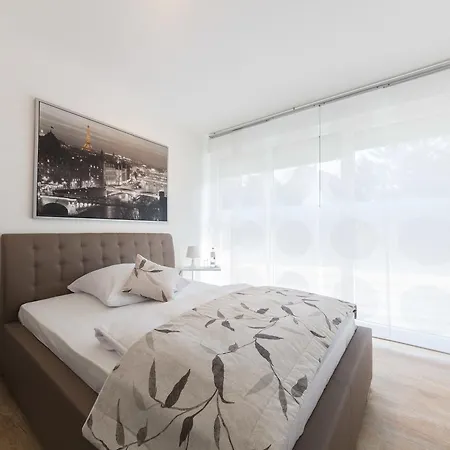 Friends 4* באד זאלצפלן