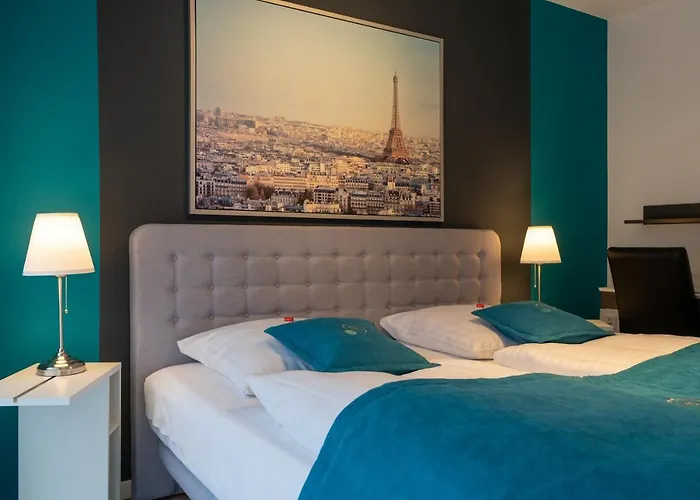 巴特萨尔茨乌夫伦朋友酒店 4*